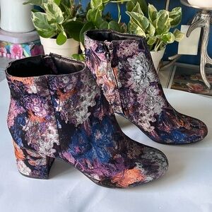 Zigi Zoho Ankle Boots